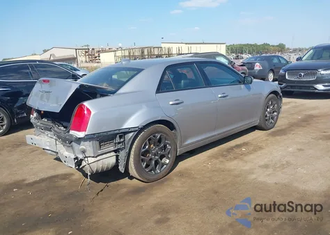 2017 Chrysler 300 300S Awd z USA, uszkodzony, nr VIN 2C3CCAGG0HH567950